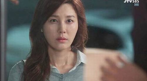 Những nụ hôn gián tiếp ấn tượng trên màn ảnh Hàn - 3