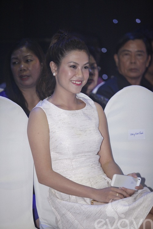 Trương Nam Thành và người yêu lại quot;mèo vờn chuộtquot; - 4