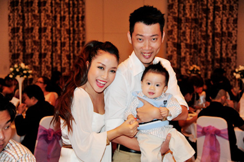 Ốc Thanh Vân đã hạ sinh công chúa - 2