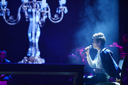 Bị đình chỉ, Bùi Anh Tuấn vẫn dự BHYT - 10