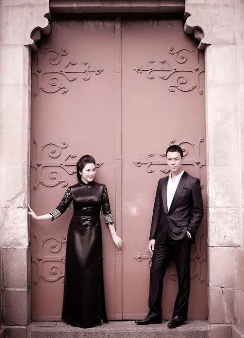 Lý Nhã Kỳ và quot;người tìnhquot; khoe dáng tại Sài Gòn - 10