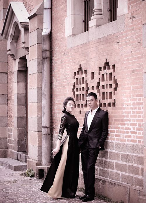 Lý Nhã Kỳ và quot;người tìnhquot; khoe dáng tại Sài Gòn - 3