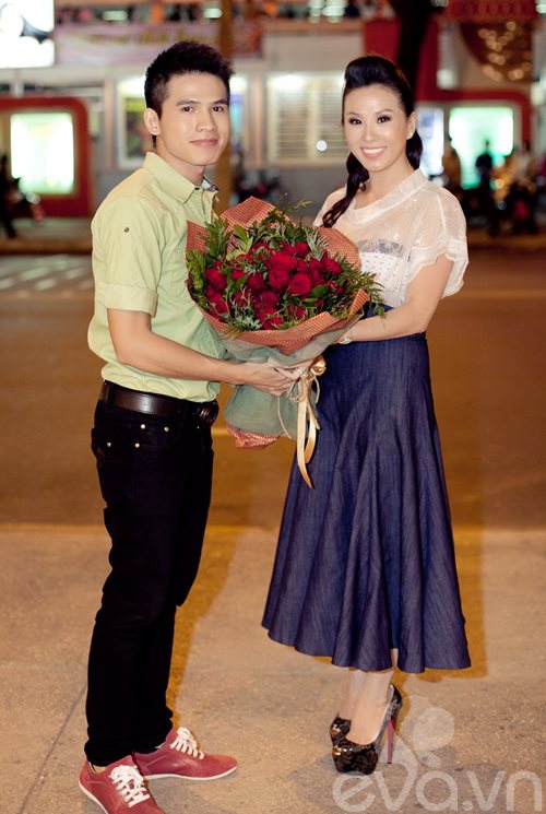 HH Thu Hoài gợi cảm mừng Quốc Thiên - 2