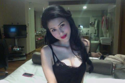 Ngân Khánh, Tuấn Hưng tay trong tay đi ăn - 5