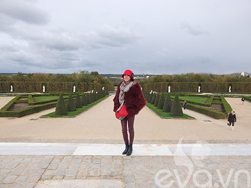 Nguyệt Anh nhóm Con gái ngày càng mặn mà - 8