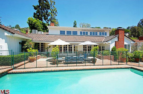 Biệt thự giá quot;khủngquot; của các sao Hollywood trẻ măng - 13