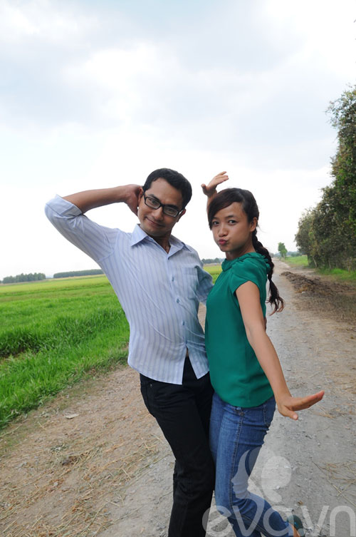 Huỳnh Đông được bạn gái chăm sóc quot;tận răngquot; - 9