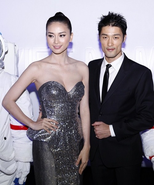 Johnny Trí Nguyễn tái ngộ quot;tình cũquot; Vân Ngô - 3