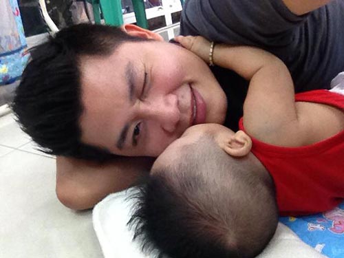 NS Nguyễn Văn Chung vui đùa với con yêu - 3