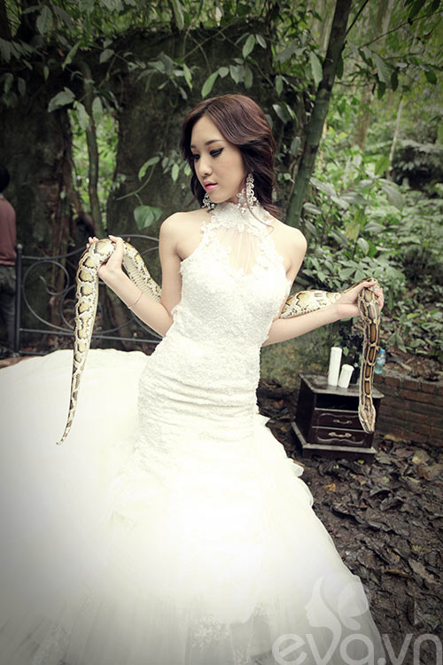 Hot girl Emily thân thiết bên Hoàng Hải - 8