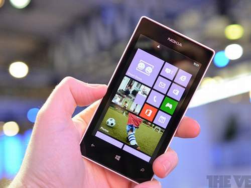 Ra mắt hàng loạt điện thoại thông minh giá rẻ - 4