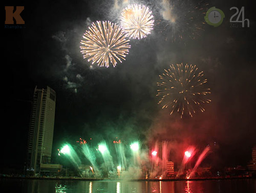 Mỹ vô địch cuộc thi trình diễn pháo hoa 2013 - 1