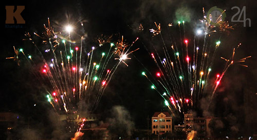 Mỹ vô địch cuộc thi trình diễn pháo hoa 2013 - 3
