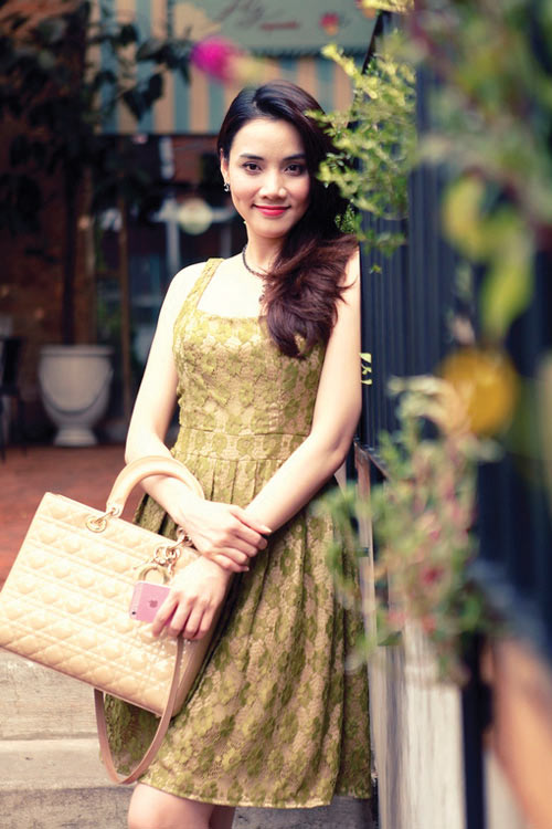 5 phụ kiện đắt tiền #039;đốn tim#039; người đẹp Việt - 7