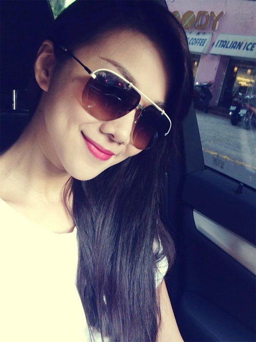 Hà Anh được ôm giữa phố - 6