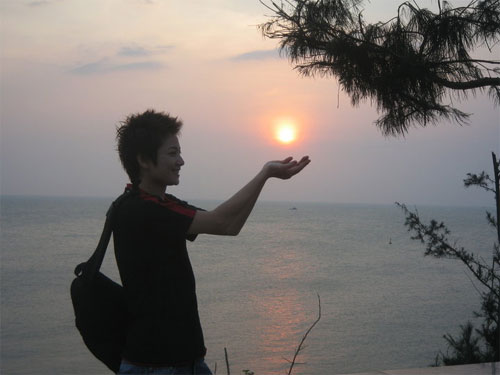 Hà Anh được ôm giữa phố - 7