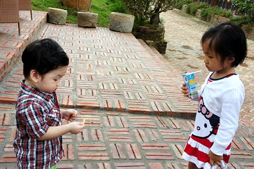 Kỳ nghỉ lễ thú vị của mẹ con Đan Lê - 18