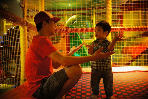Kỳ nghỉ lễ thú vị của mẹ con Đan Lê - 9