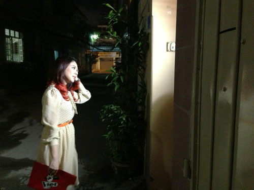 Làm MC, Thanh Thảo bất ngờ gặp fan nhí - 1