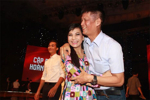 Minh Tiệp hạnh phúc bên vợ con - 3