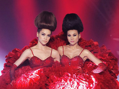 Thanh Hằng-Hà Hồ và những lần đụng độ thời trang - 4