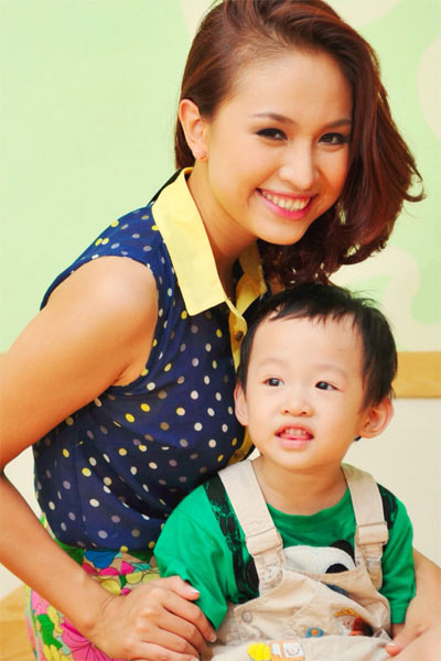 Vân Hugo: Làm mẹ đơn thân không khó - 2