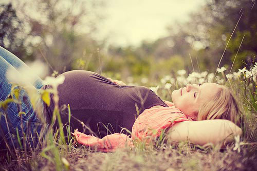 Top dấu hiệu bất thường của thai kỳ - 1