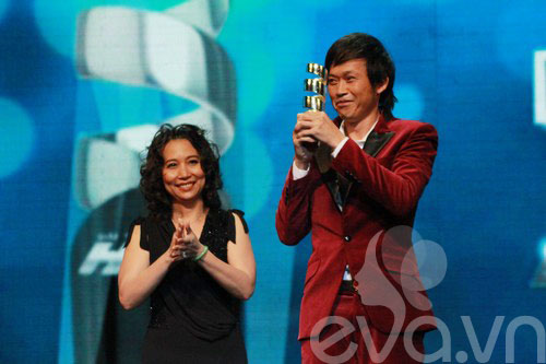 Văn Mai Hương bất ngờ giành giải HTV Awards - 7