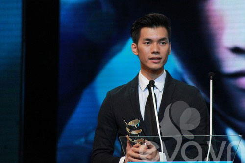 Văn Mai Hương bất ngờ giành giải HTV Awards - 10