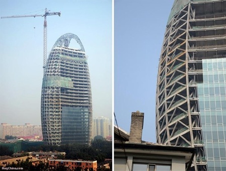 Tòa nhà hình ‘của quý’ ở Trung Quốc gây xôn xao - 3