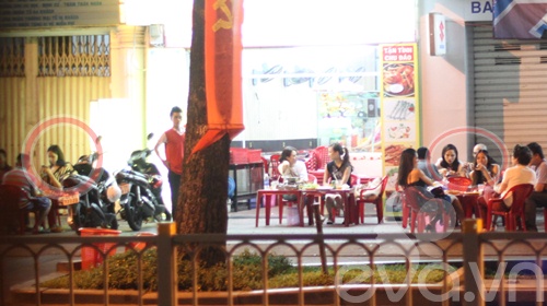 Mai Phương Thúy quot;hẹn hòquot; Thanh Hằng ăn khuya - 7