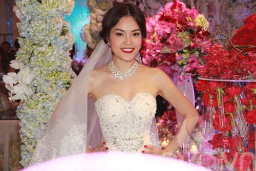 Dương Cẩm Lynh tỏa sáng không kém Diễm Hương - 6