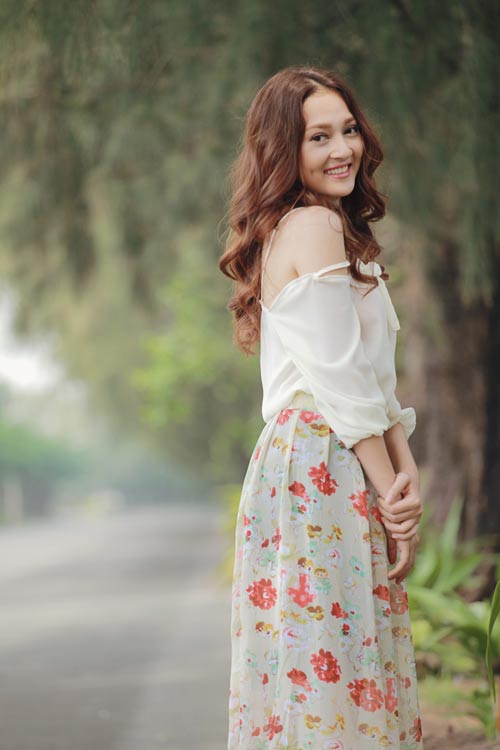 Sao Việt cực duyên với tóc ngôi giữa - 11