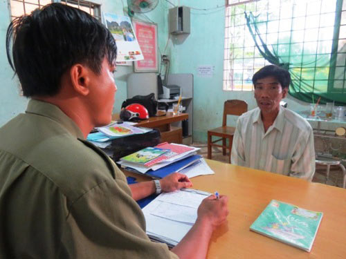 Ăn gan cóc, em chết, chị nguy kịch - 1