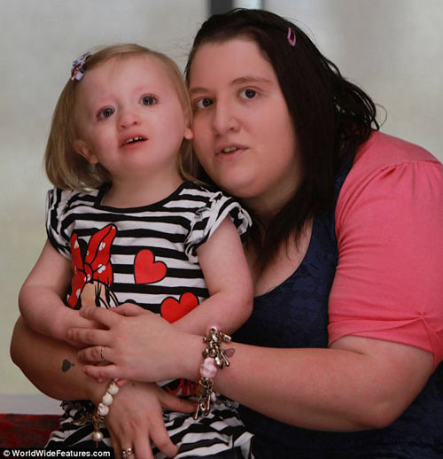 Bé gái thoát chết thần kỳ nhờ ướp lạnh 3 ngày - 4