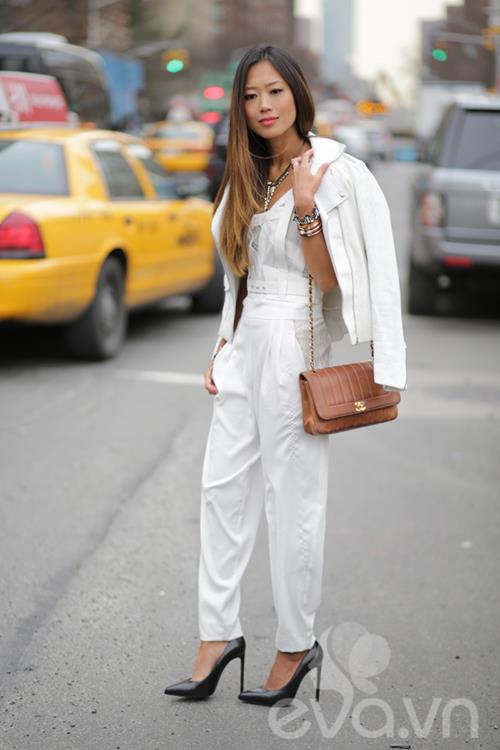 Eva Icon: Cô nàng da nâu chọn sandals mùa hè - 2