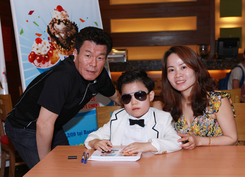 7 cư dân mạng đã gọi điện xin lỗi Psy nhí - 2