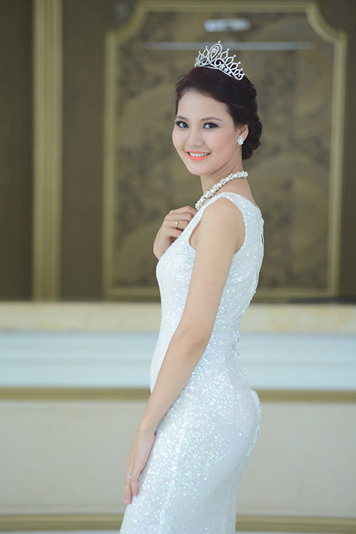 HH Ngọc Hân xinh đẹp bên Trần Thị Quỳnh - 13