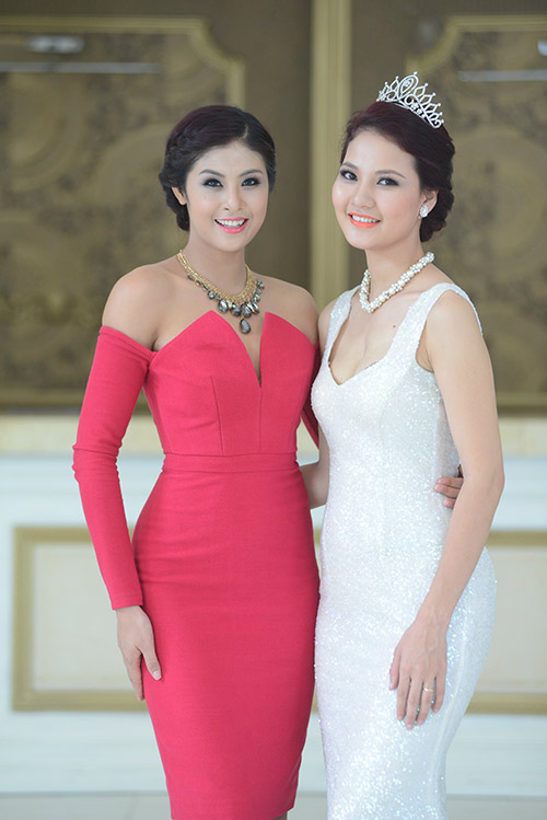 HH Ngọc Hân xinh đẹp bên Trần Thị Quỳnh - 1