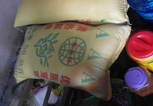 Giá đỗ được #039;ủ#039; bằng... hóa chất - 5