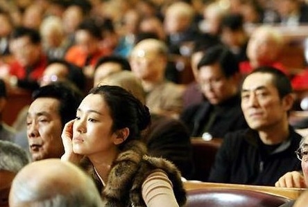 Vợ Trương Nghệ Mưu: Chuyện kể của người mất chồng - 7