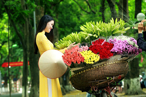 HH Thùy Dung lãng mạn giữa đất trời thủ đô - 9