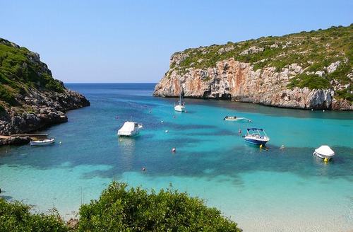 Những bãi biển ở Châu Âu khiến bạn mê mẩn - 8