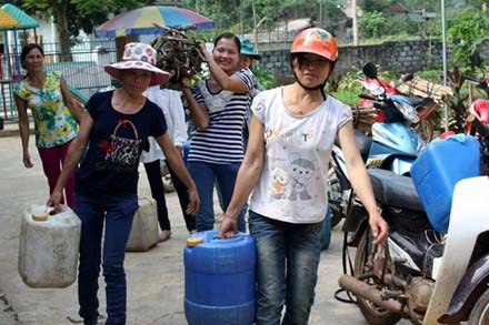 Theo chân quot;thần nướcquot; bói mạch nước ngầm - 1