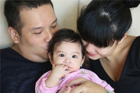 Con gái Phạm Quỳnh Anh xinh hơn mẹ - 2