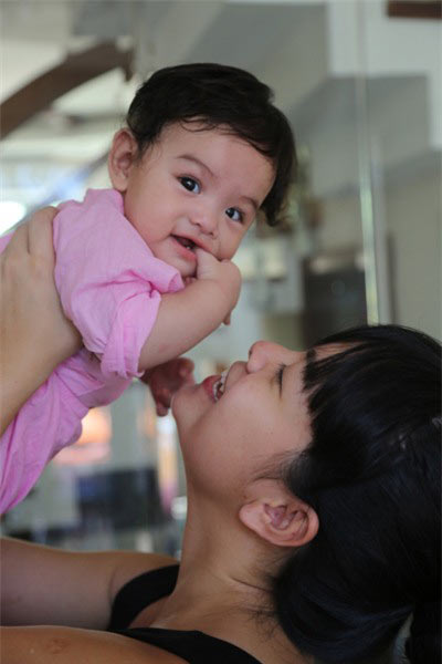Con gái Phạm Quỳnh Anh xinh hơn mẹ - 5