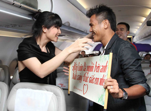 Khi sao Việt nhí nhố trên máy bay - 14