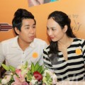 Làng sao - HH Ngọc Diễm thân mật bên Nguyên Khang