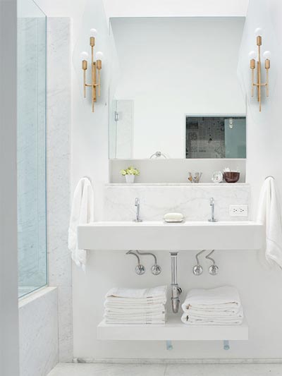 Mẹ Tây bày chiêu khiến phòng tắm cực sạch - 1