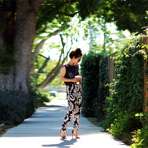 Họa tiết hoa quot;tấn côngquot; street style - 1